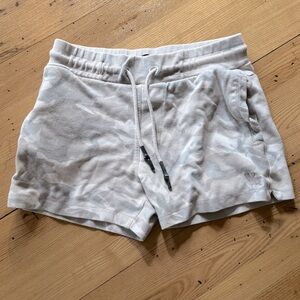YoungLA shorts sz L Mens